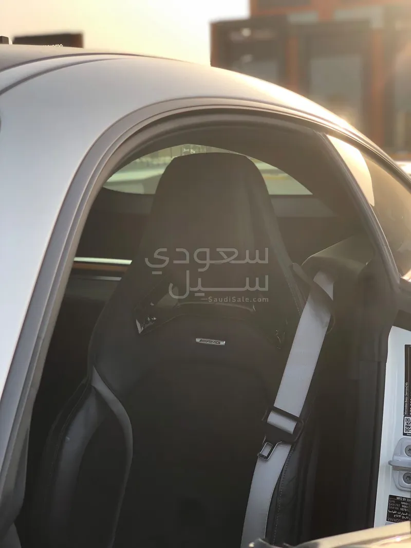 2018 مرسيدس - بنز جي تي أر أي إم جي