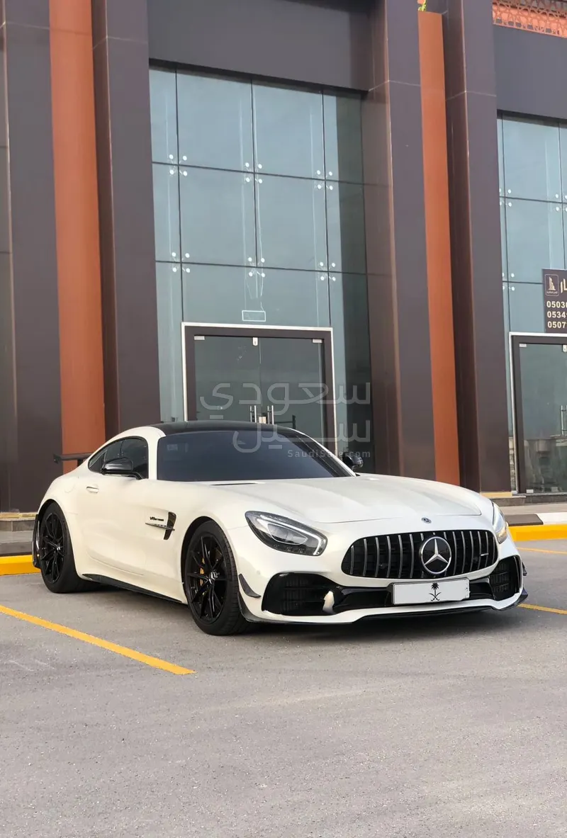 2018 مرسيدس - بنز جي تي أر أي إم جي