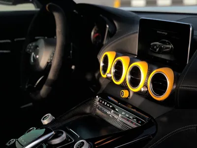 2018 مرسيدس - بنز جي تي أر أي إم جي