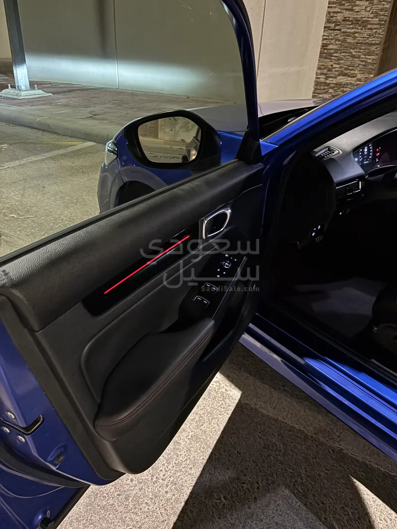 2023 هوندا سيفيك إل إكس - أي