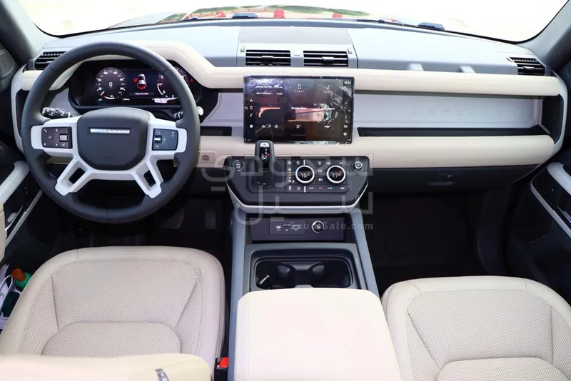 2023 لاند روفر ديفيندر 110