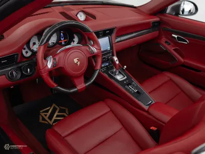 2015 بورش 911 توربو اس