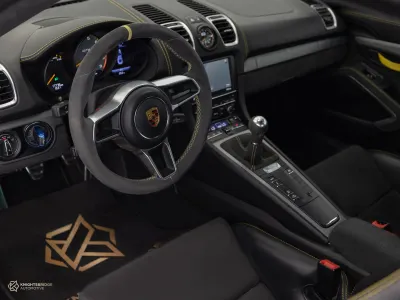 2016 بورش كايمان جي تي 4