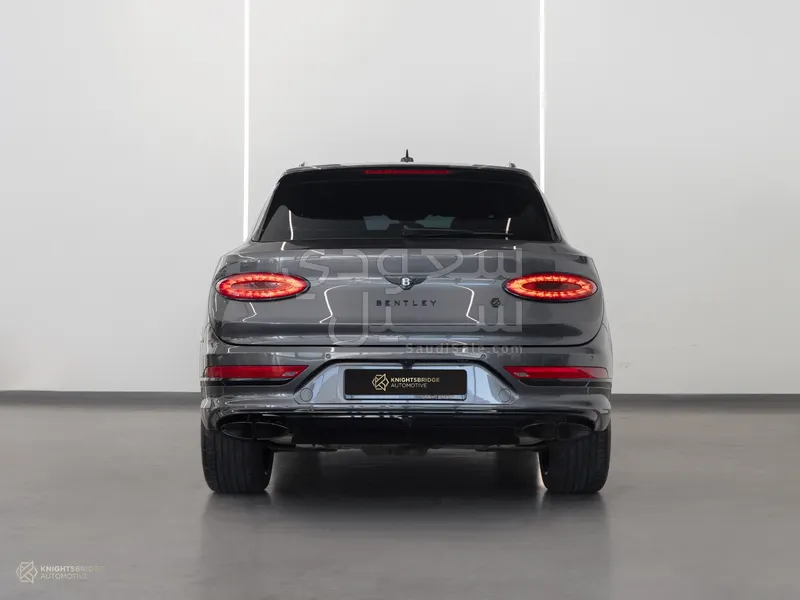 2021 بنتلي بنتايجا