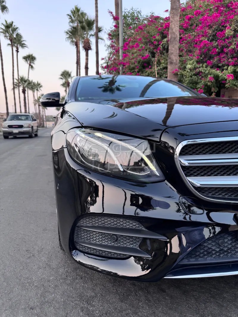 2019 مرسيدس - بنز إي 200