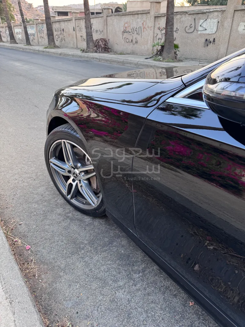 2019 مرسيدس - بنز إي 200