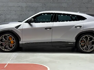 2023 لمبرجيني اوروس اس