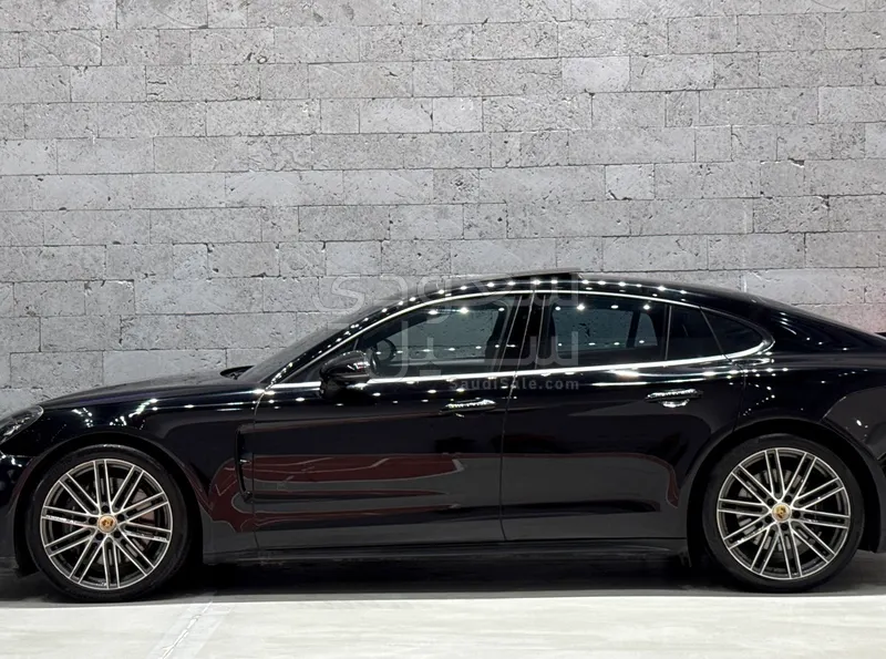 2020 بورش بانميرا