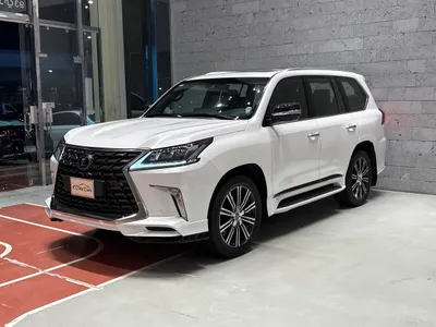 2021 لكزس إل إكس 570