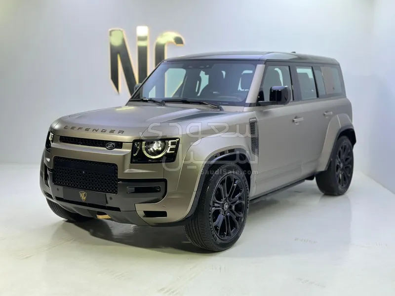 2025 لاند روفر ديفيندر اوكتا