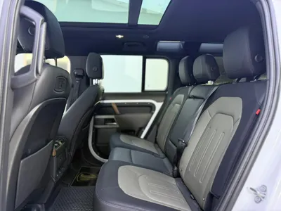 2022 لاند روفر ديفيندر اكس داينمك