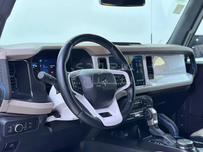 2021 فورد برونكو وايلد تراك