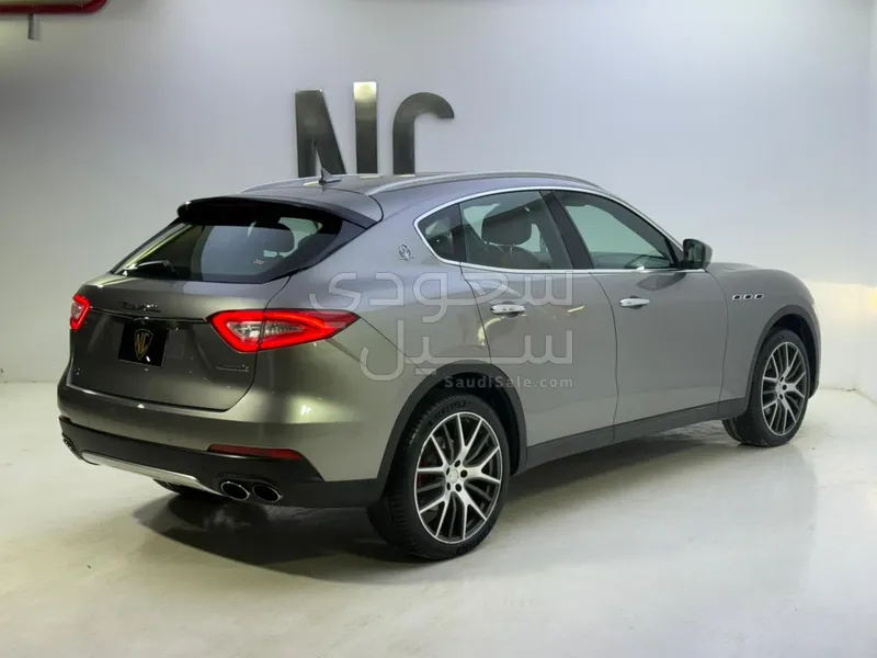 2017 مازيراتي ليفانتي