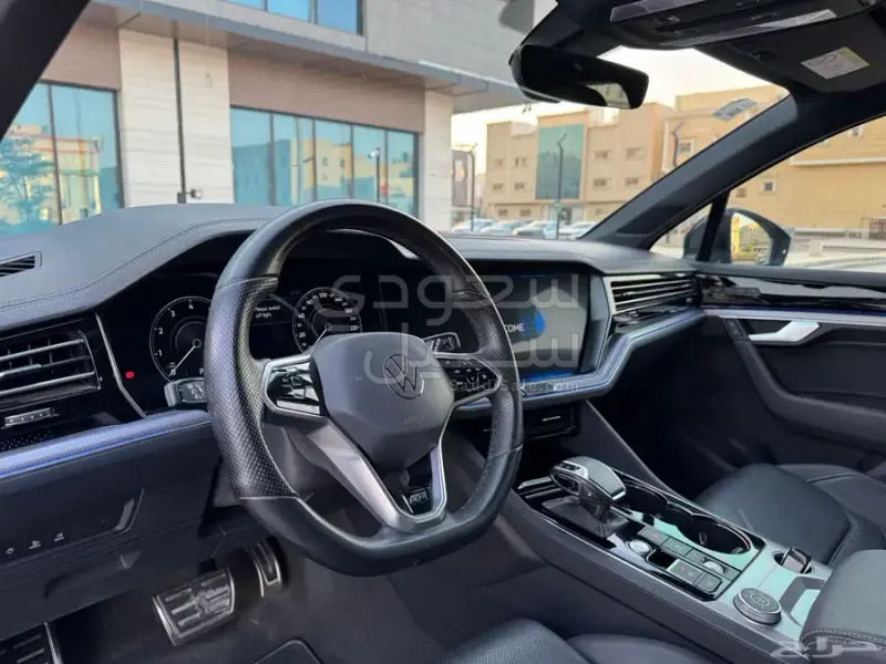 2021 فولكس واجن طوارق أر - لاين