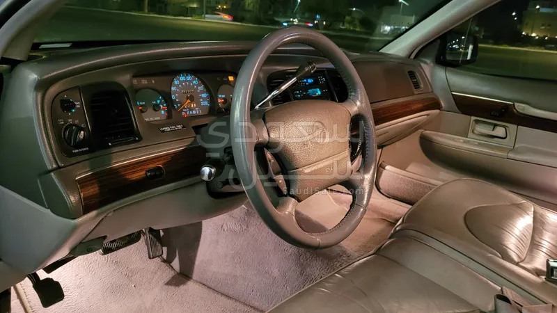 1996 ميركوري جراند ماركيز