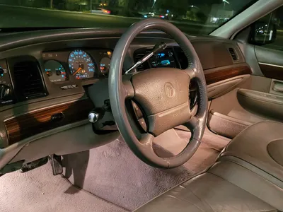 1996 ميركوري جراند ماركيز