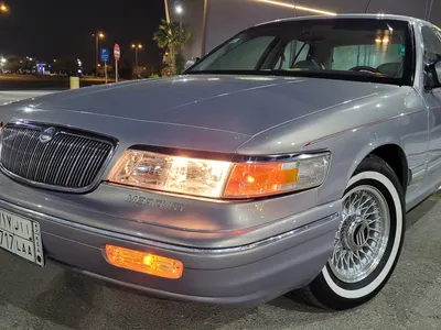 1996 ميركوري جراند ماركيز