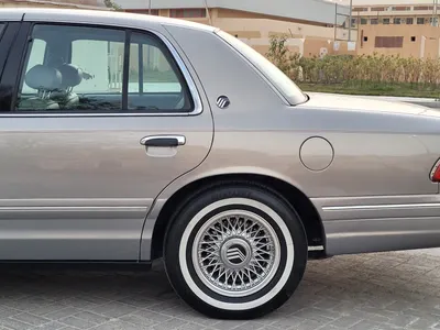 1996 ميركوري جراند ماركيز