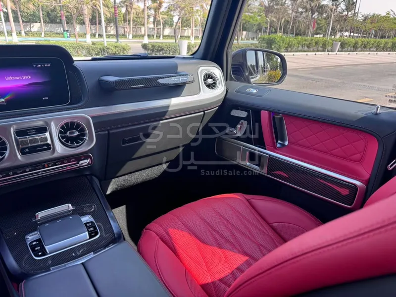 2025 مرسيدس - بنز جي 63