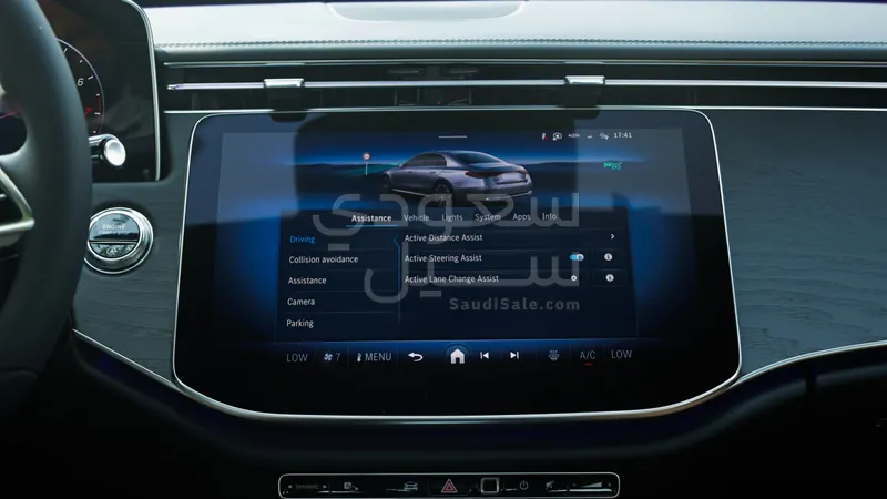 2025 مرسيدس - بنز إي 200