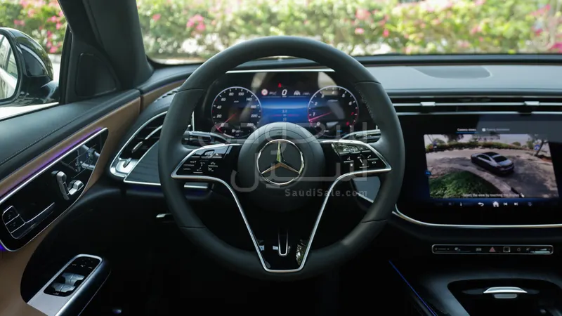 2025 مرسيدس - بنز إي 200