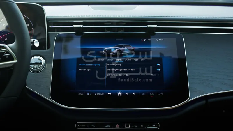 2025 مرسيدس - بنز إي 200