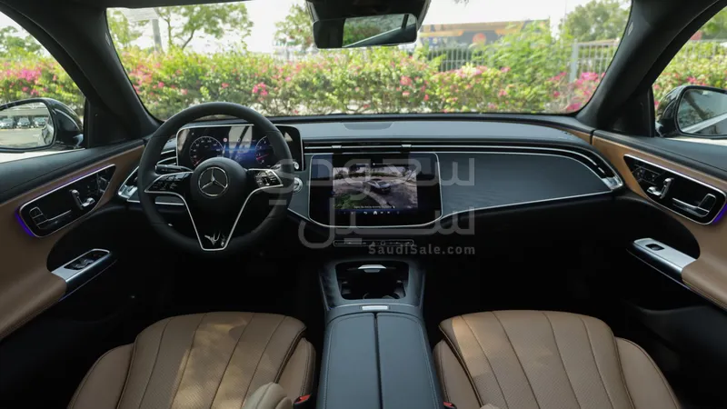2025 مرسيدس - بنز إي 200