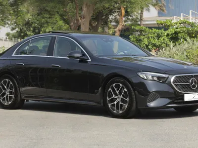 2025 مرسيدس - بنز إي 200
