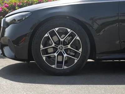 2025 مرسيدس - بنز إي 200