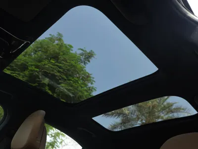 2025 مرسيدس - بنز إي 200