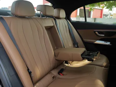 2025 مرسيدس - بنز إي 200