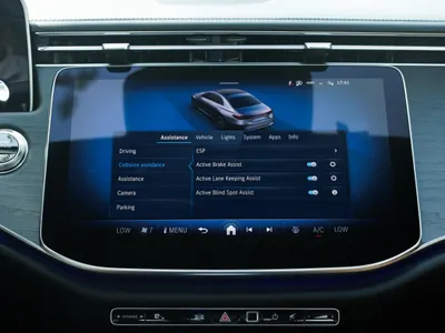 2026 مرسيدس - بنز إي 200 أي إم جي