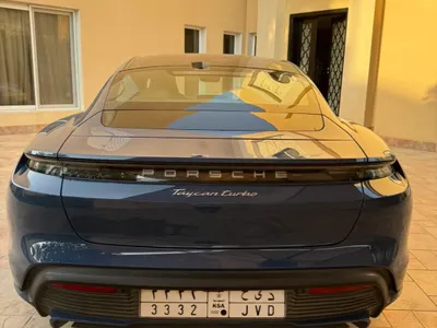 2021 بورش تايكان تيربو