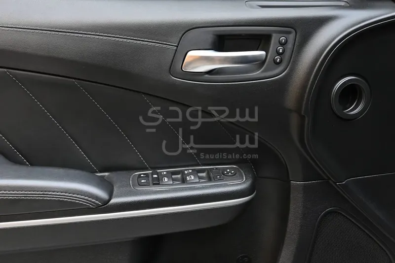 2023 دودج تشارجر ار تي