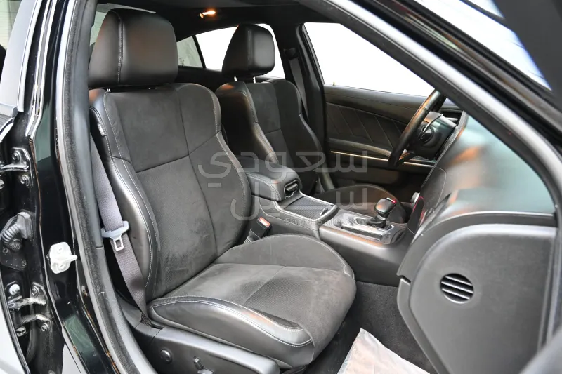 2023 دودج تشارجر ار تي