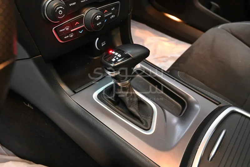 2023 دودج تشارجر ار تي