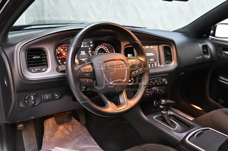 2023 دودج تشارجر ار تي