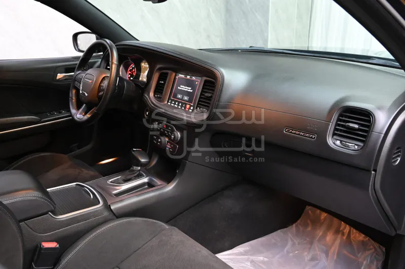 2023 دودج تشارجر ار تي