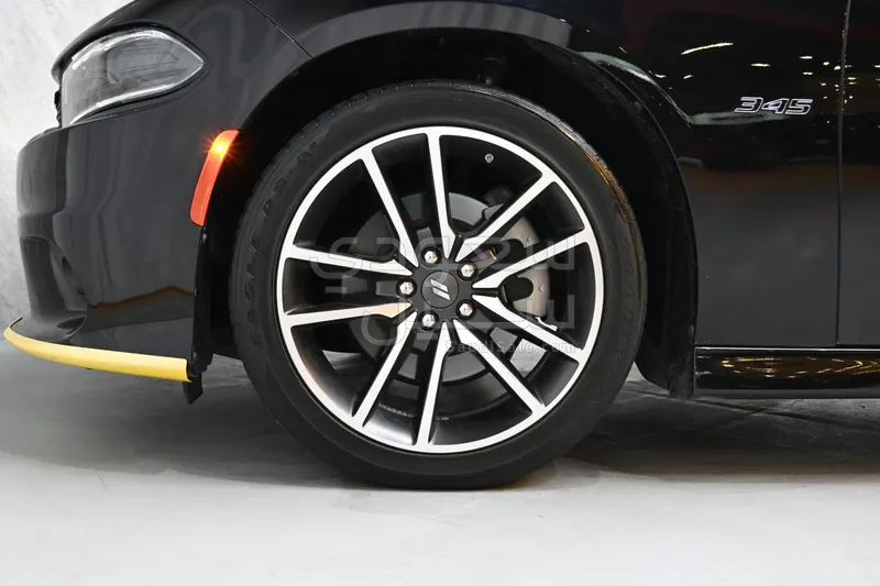 2023 دودج تشارجر ار تي