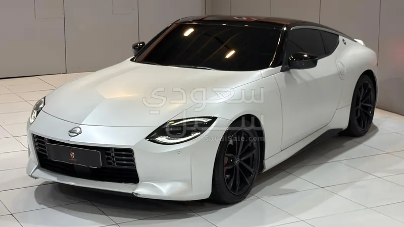 2024 نيسان زد 370