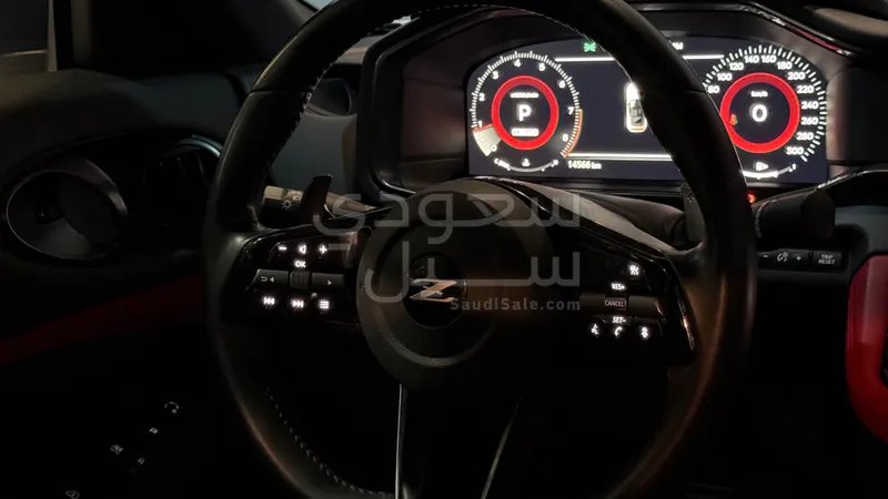 2024 نيسان زد 370