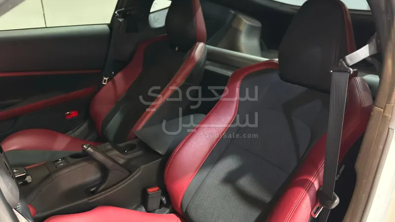 2024 نيسان زد 370