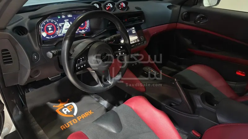 2024 نيسان زد 370