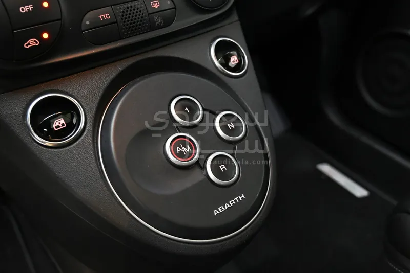 2019 فيات ابارث 595 كومبيتزيون