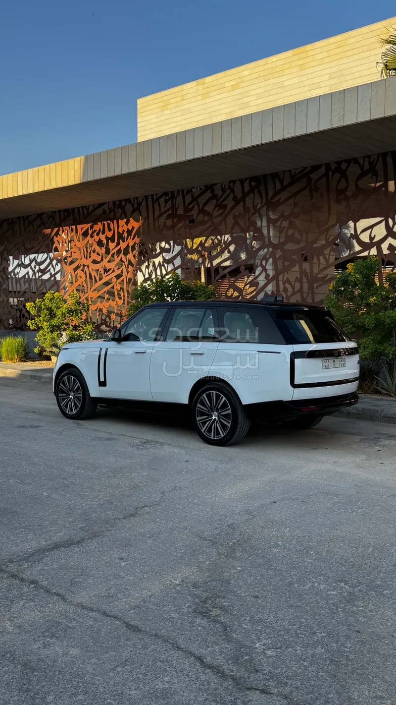 2022 لاند روفر رينج روفر اتش اس اي