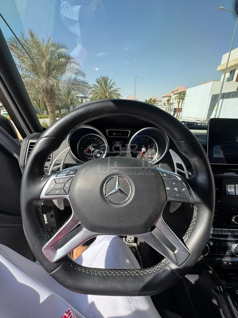 2017 مرسيدس - بنز جي 500 4×4