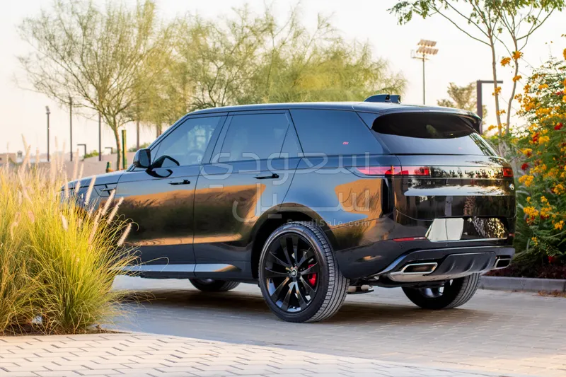 2023 لاند روفر رينج روفر سبورت اس اي