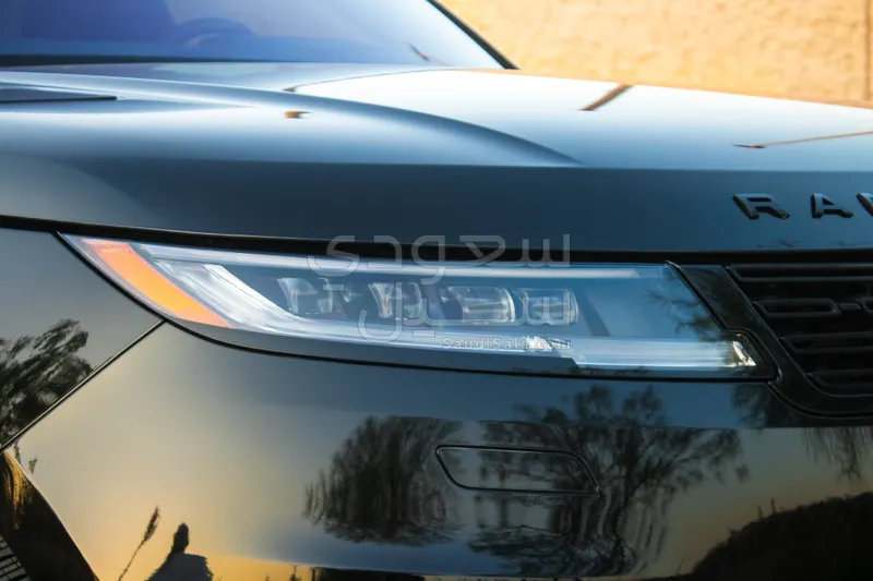 2023 لاند روفر رينج روفر سبورت اس اي