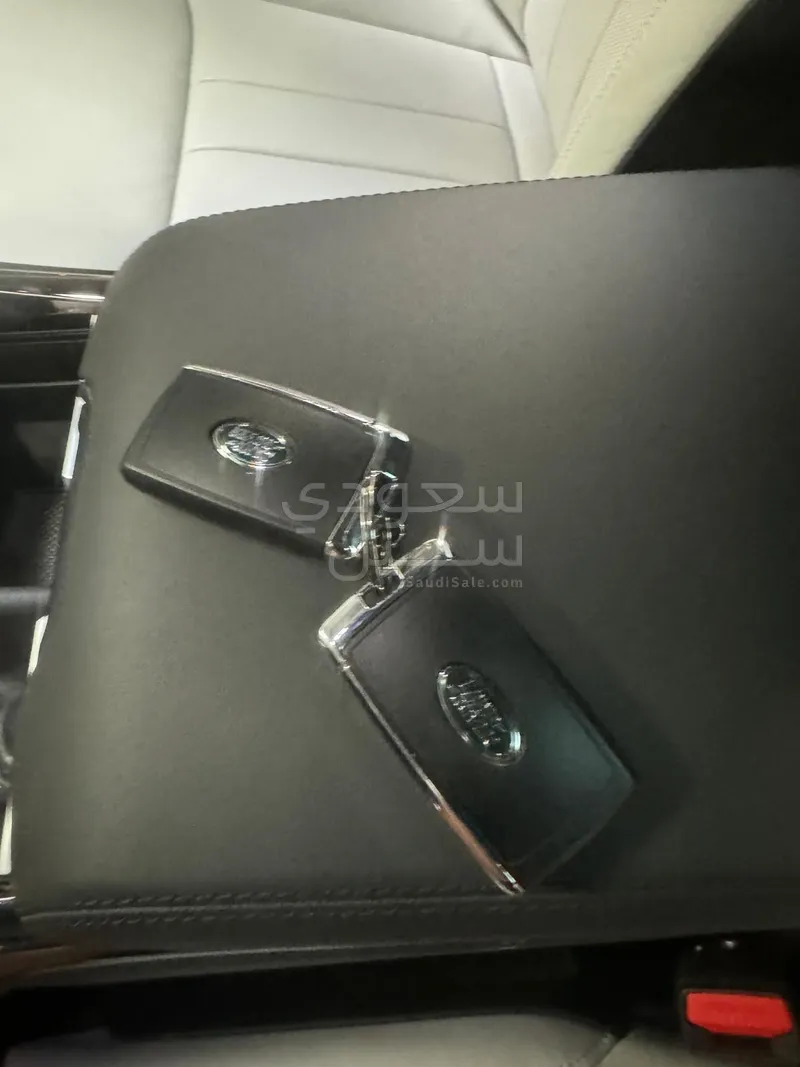 2023 لاند روفر رينج روفر سبورت اس اي