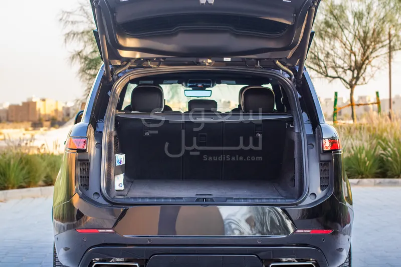 2023 لاند روفر رينج روفر سبورت اس اي